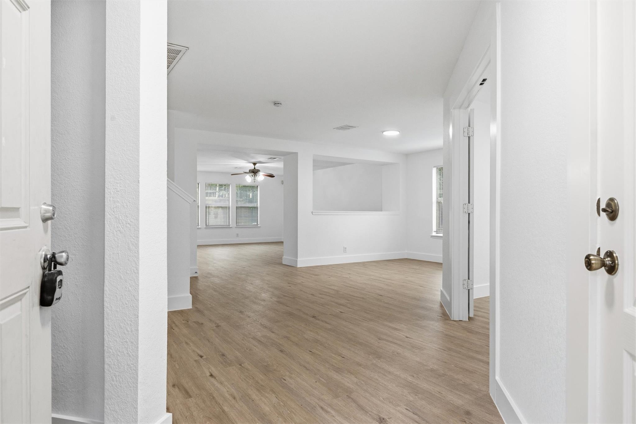 215 Myrtle ST — photo 4