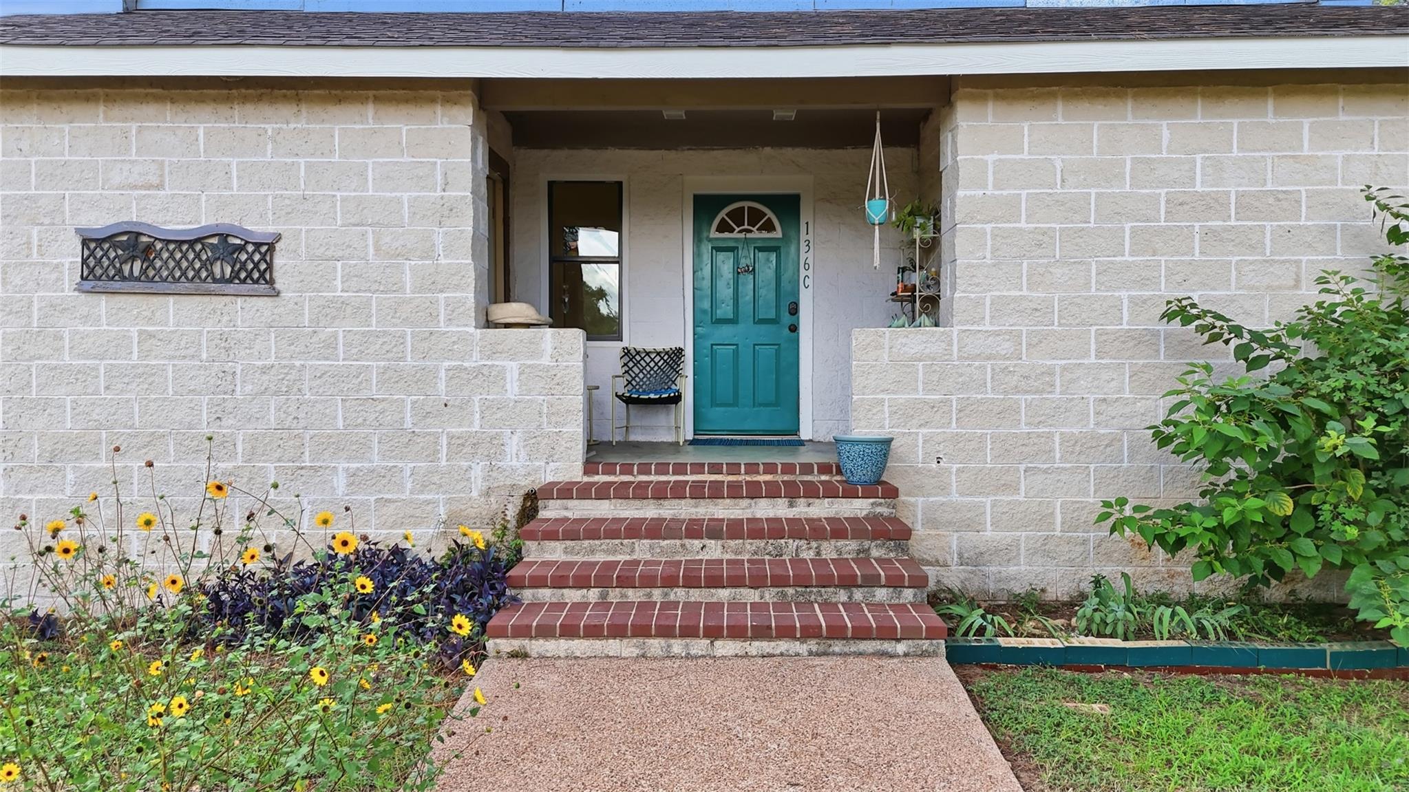 136 Pine Hill LOOP #C — photo 3