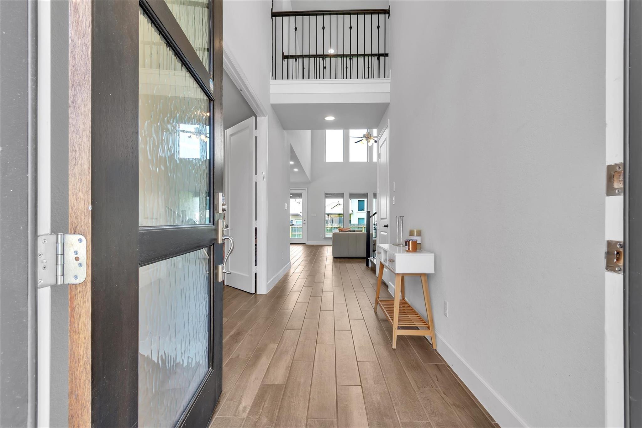 113 Lenera DR — photo 3