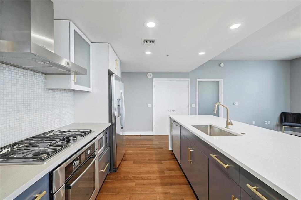 300 Bowie ST #2301 — photo 4