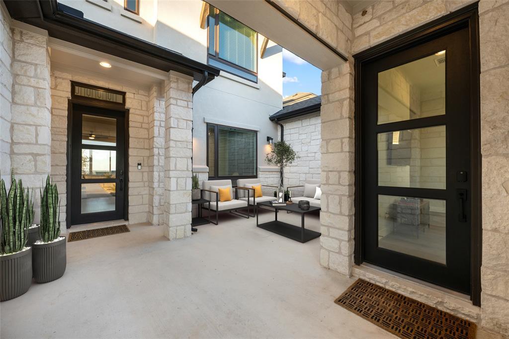 204 Roseleaf CT — photo 3