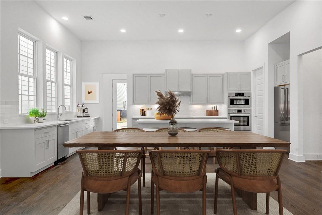 4502 Grassland DR — photo 3