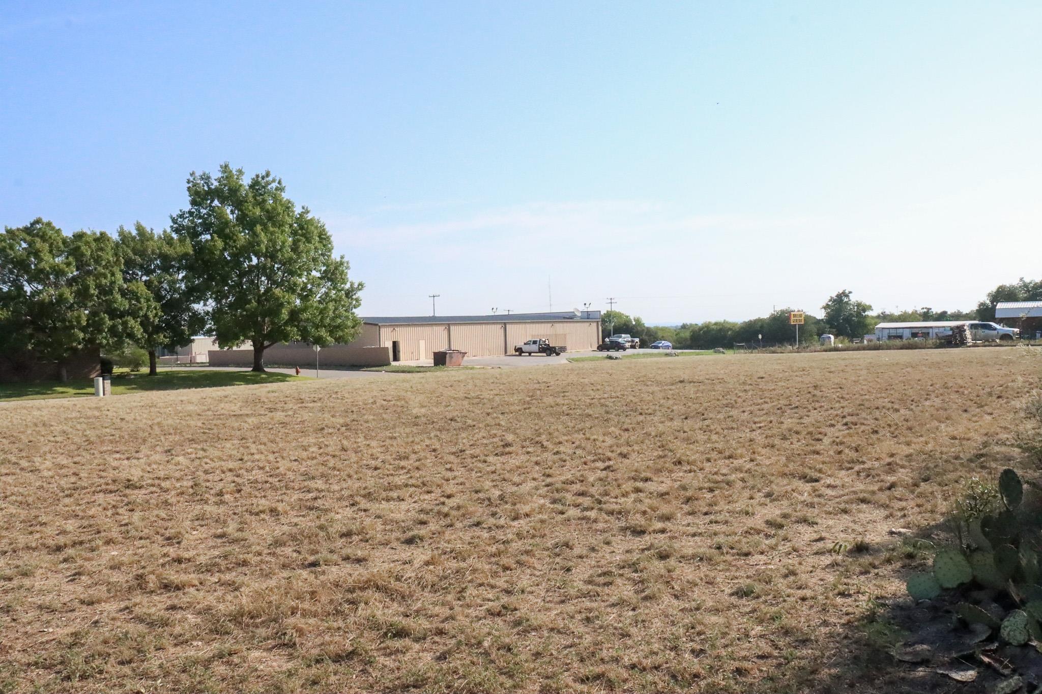 205 Kelly LN — photo 4
