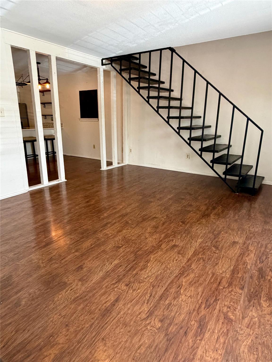6910 Hart LN #703 — photo 5