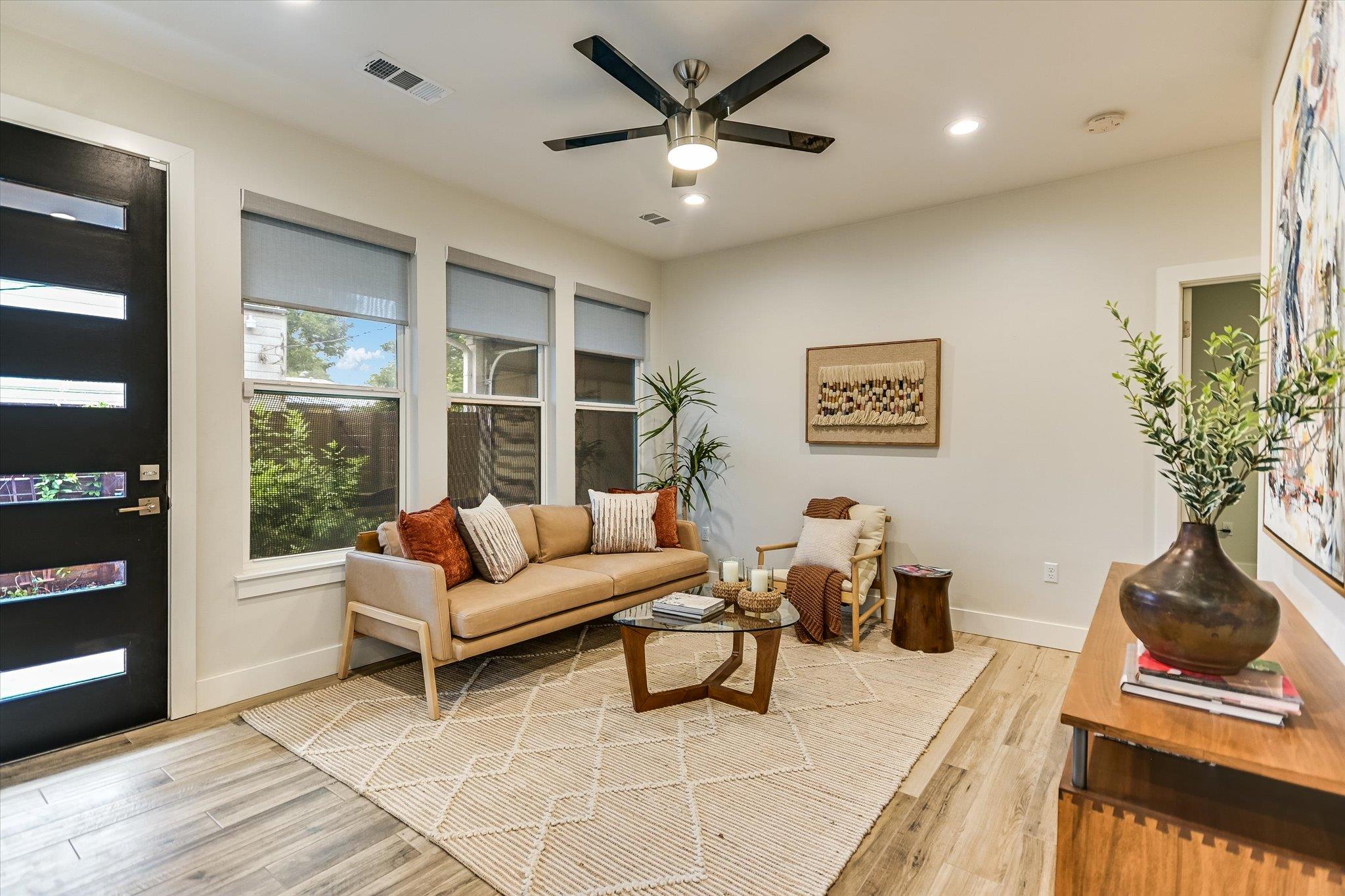 5102 Martin Ave #2 — photo 3
