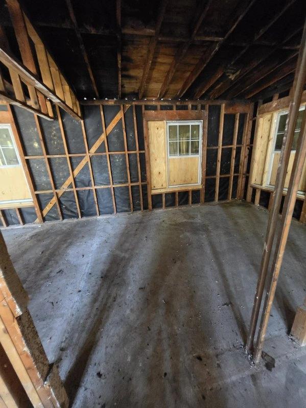 2427 Clara LN — photo 4