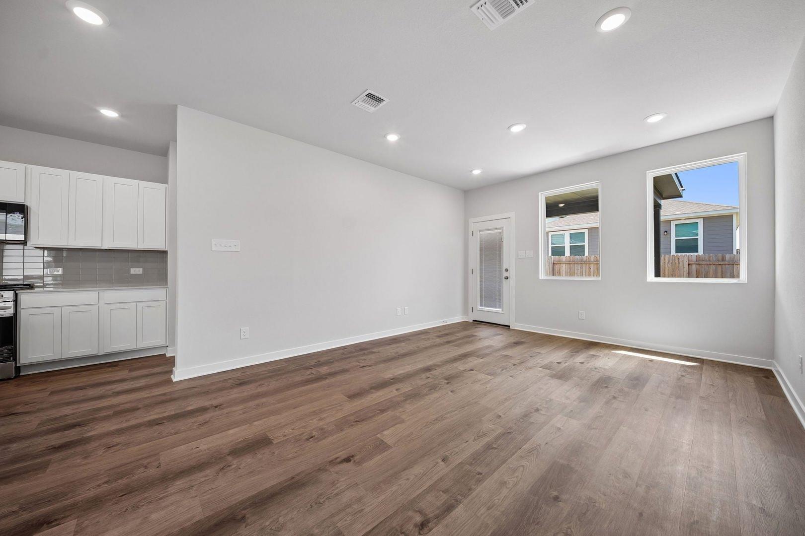 10607 Trifecta WAY — photo 5