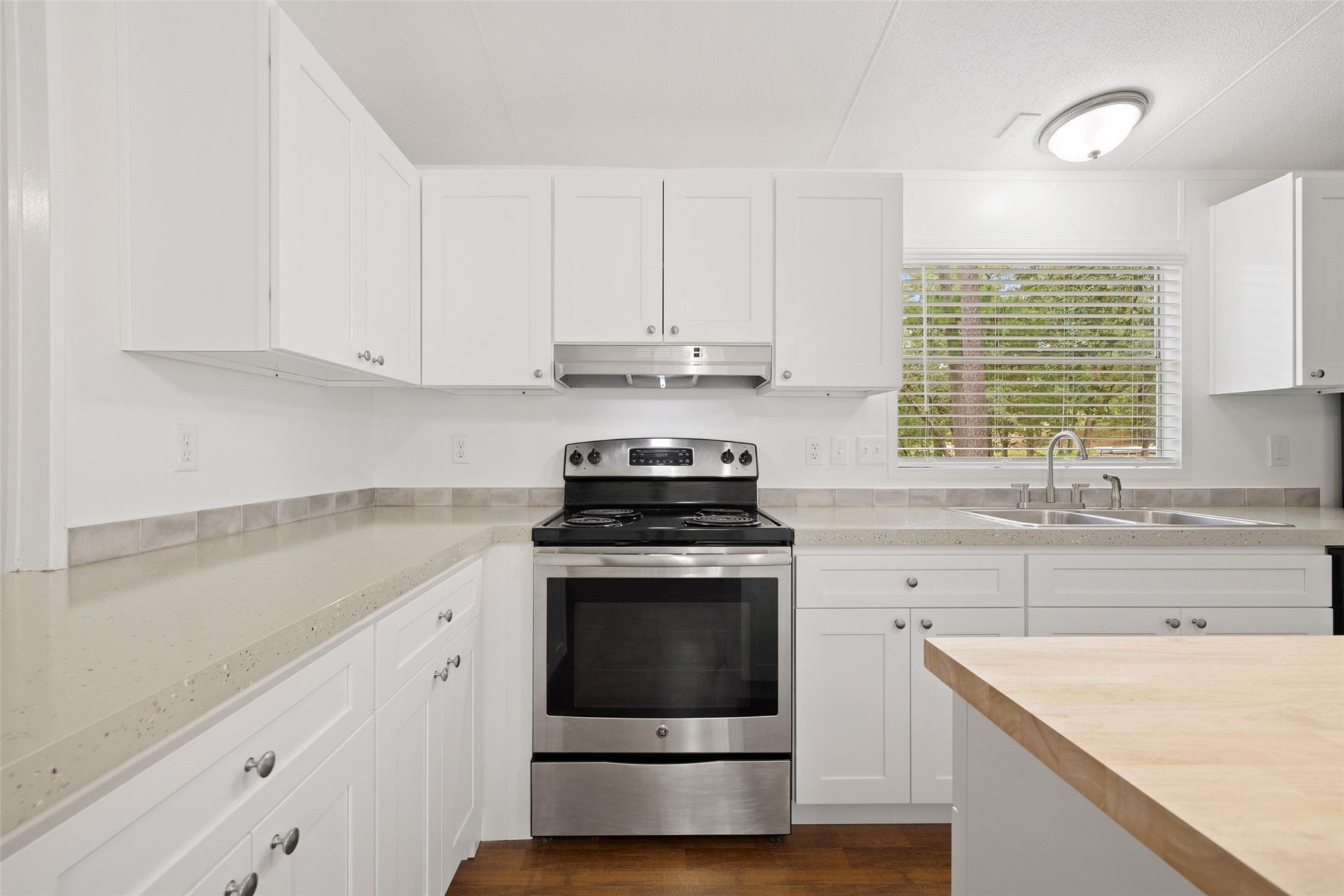 301 Porter RD #A — photo 4