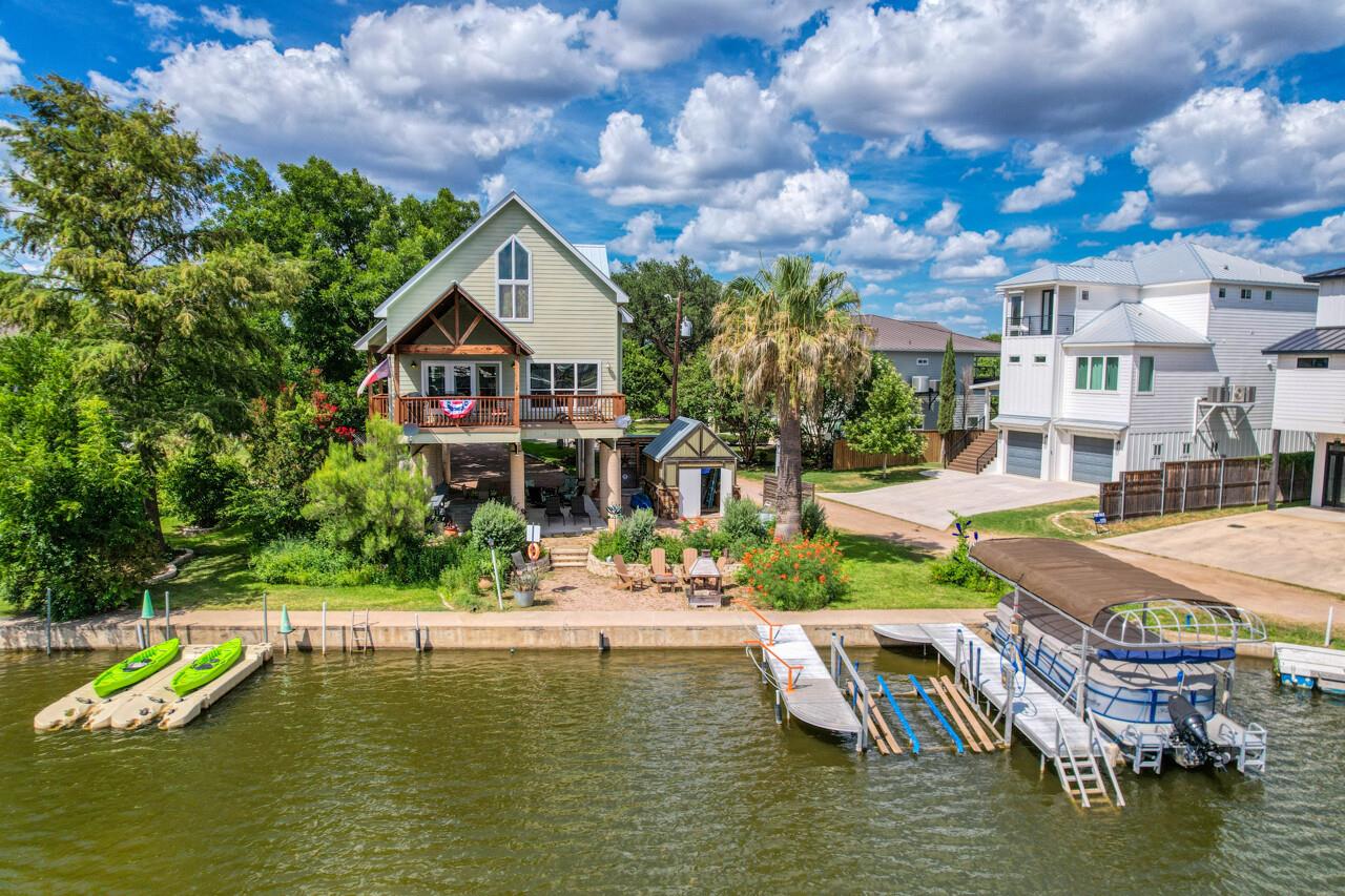1605 Glencove DR
