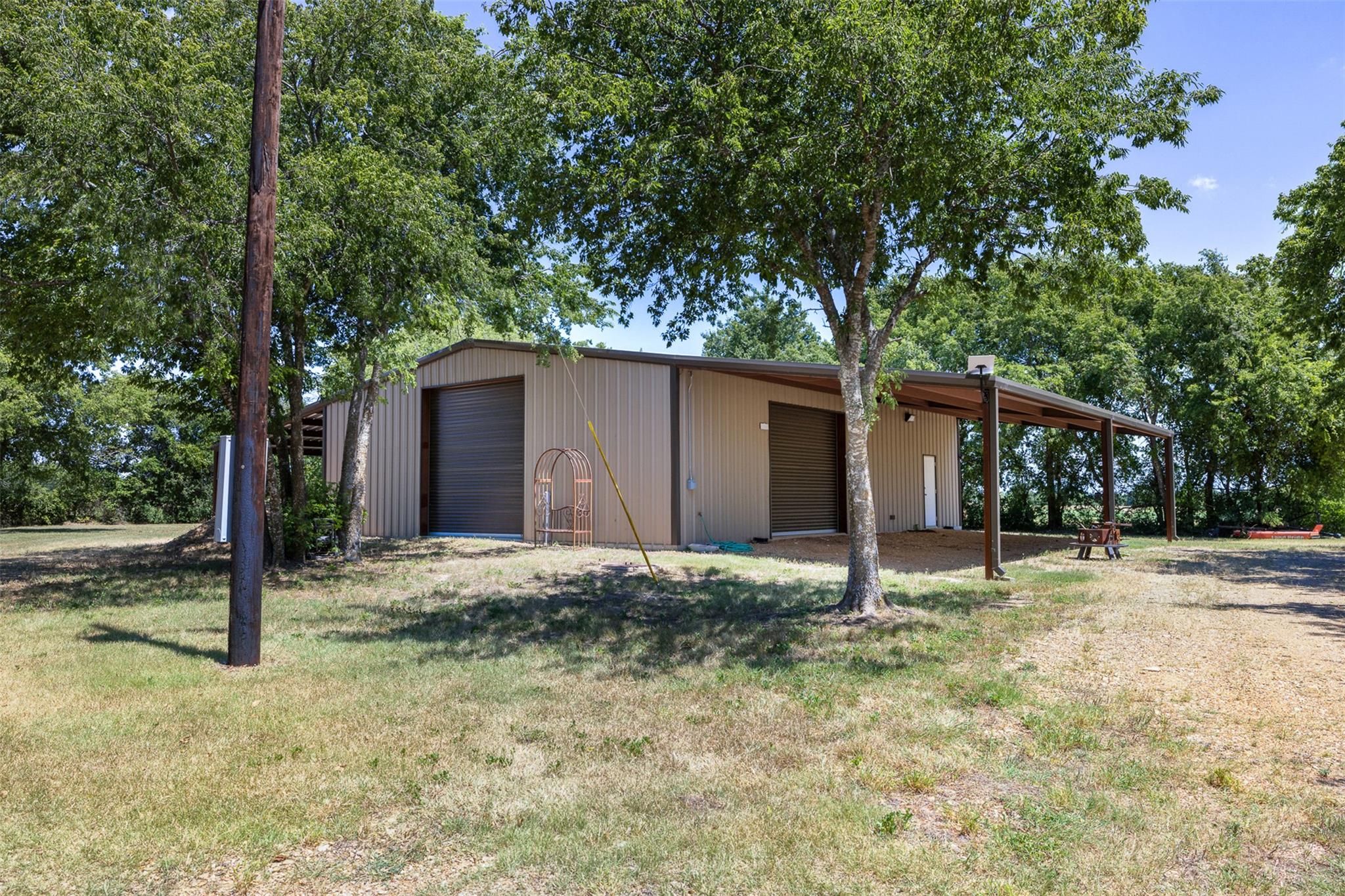 2185 FM 184 — photo 3