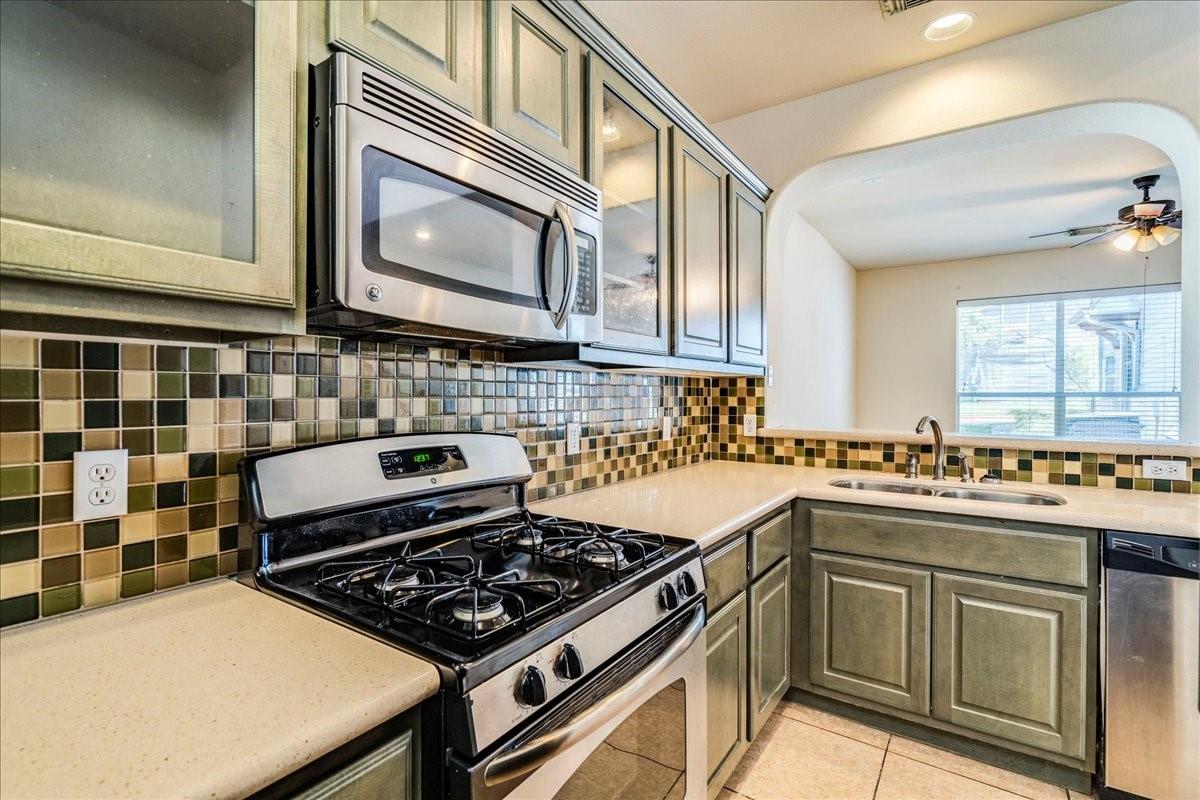 2924 Bond DR #4C — photo 4