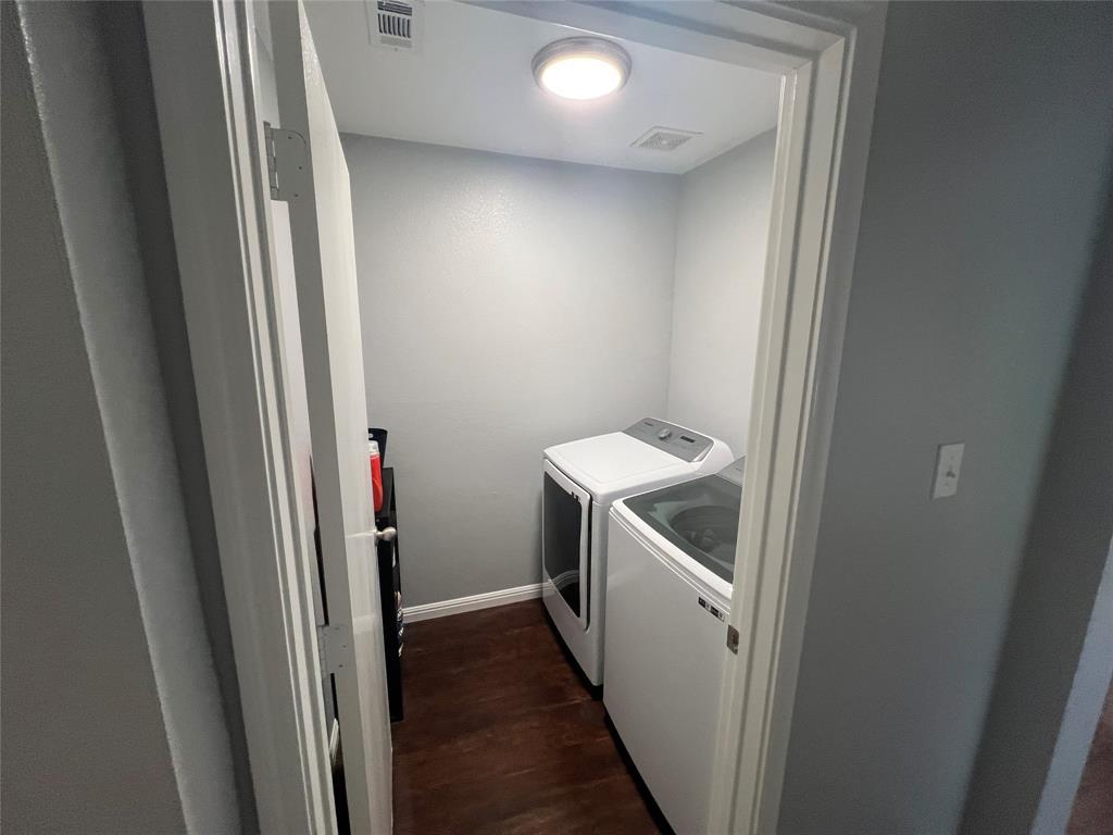 2100 Boyer DR — photo 4