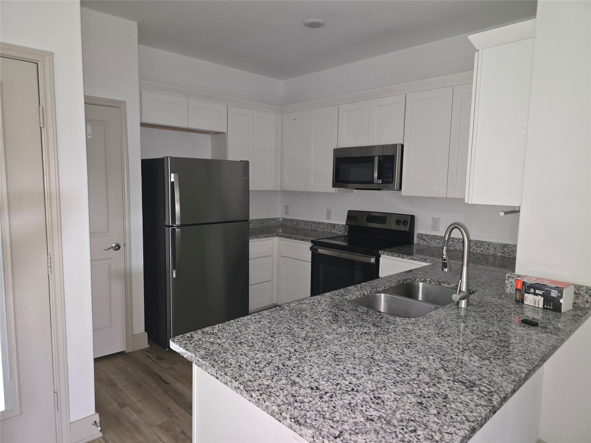 7520 Magnolia Village VLG #101 — photo 4