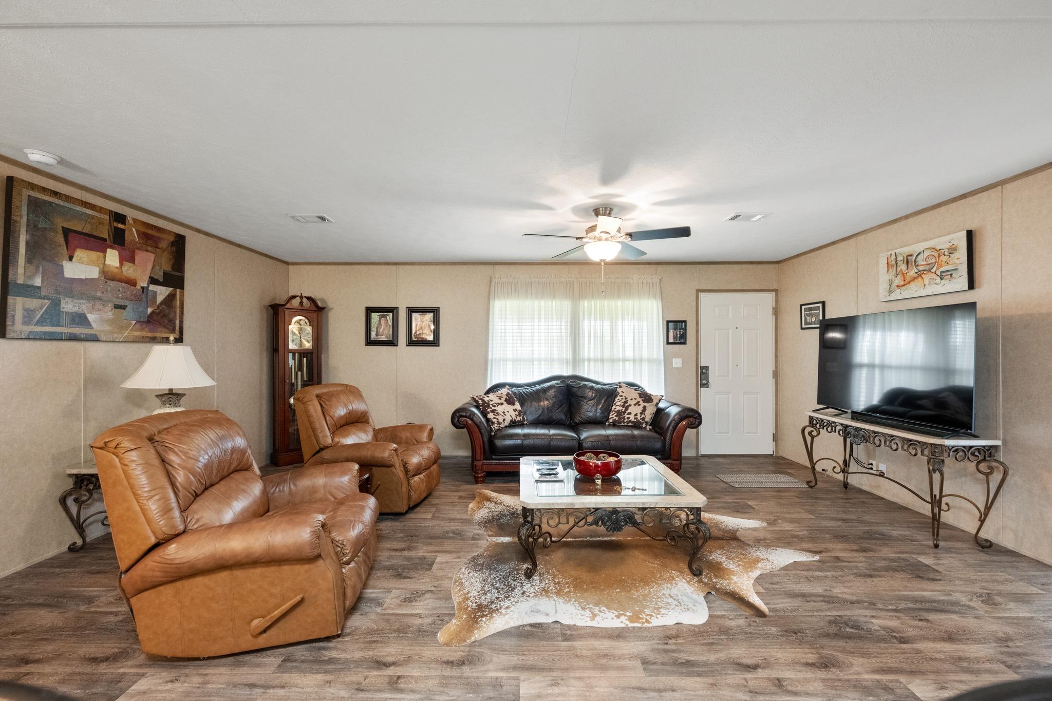 7092 FM 621 — photo 5
