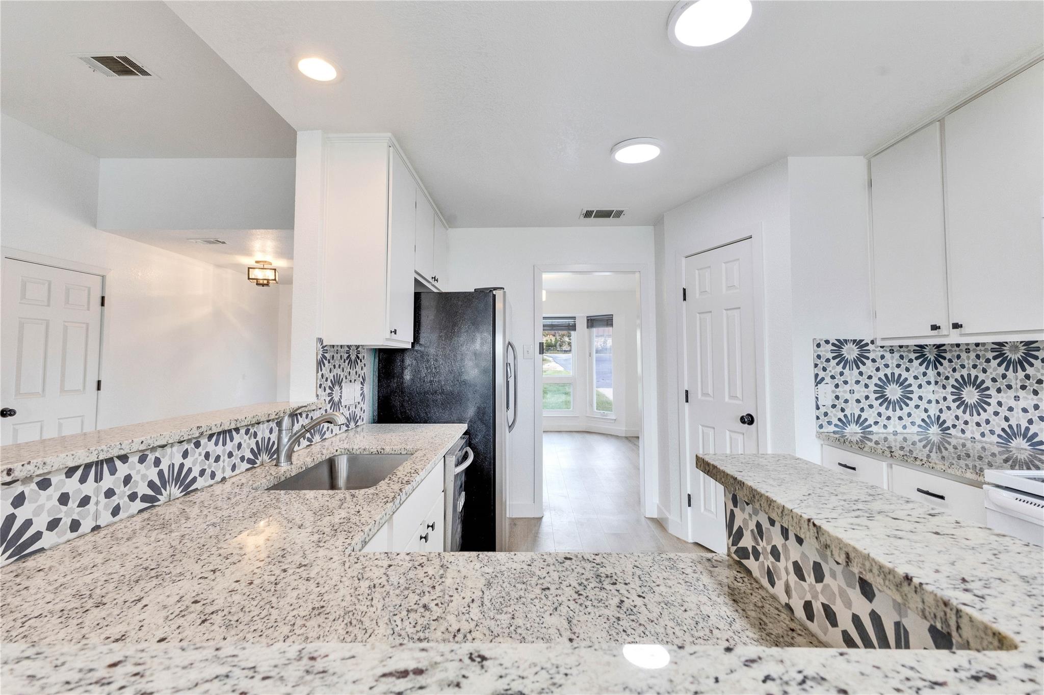 451 County Road 276 RD — photo 3