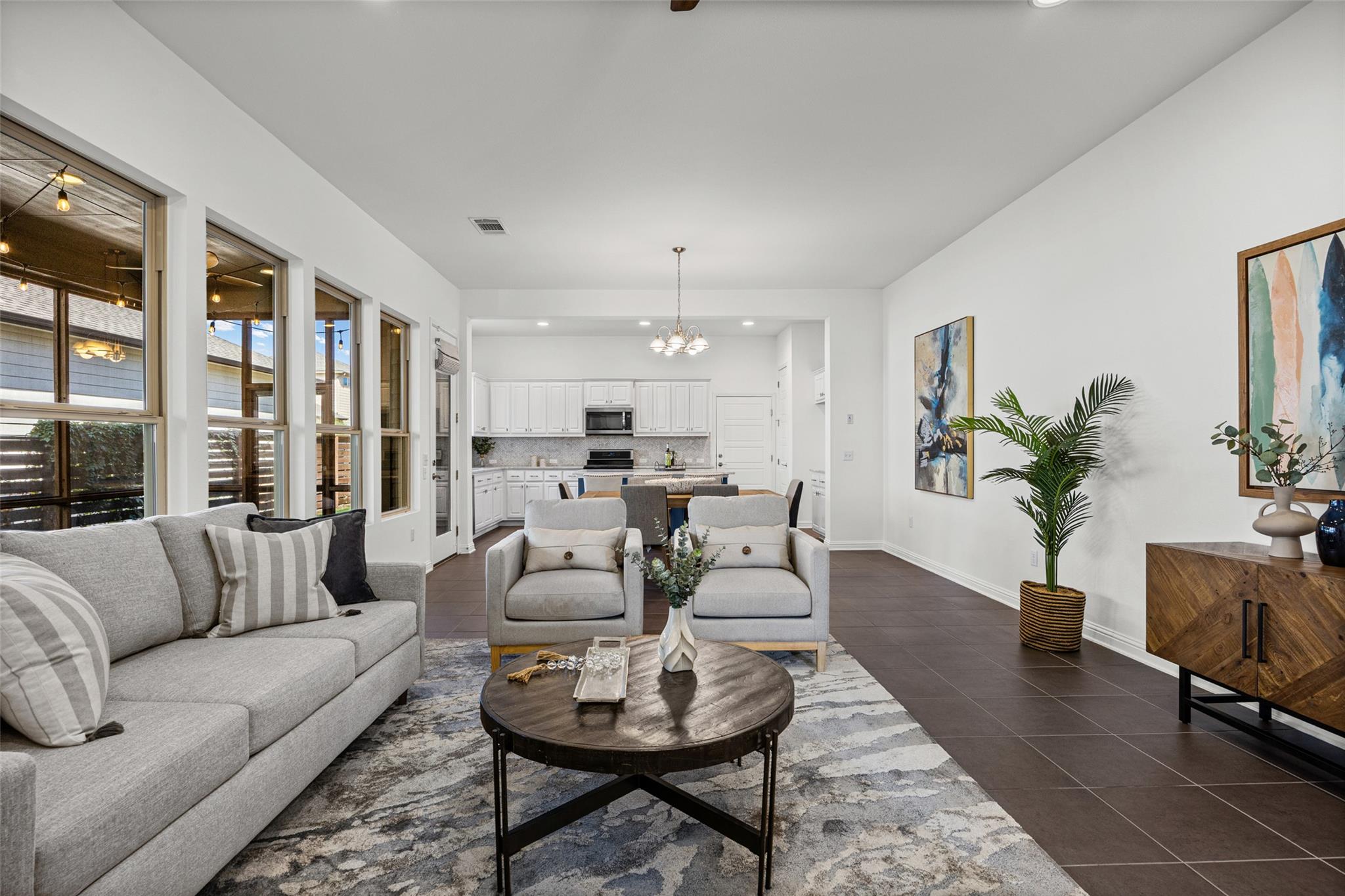 1518 Frontier Valley DR — photo 4