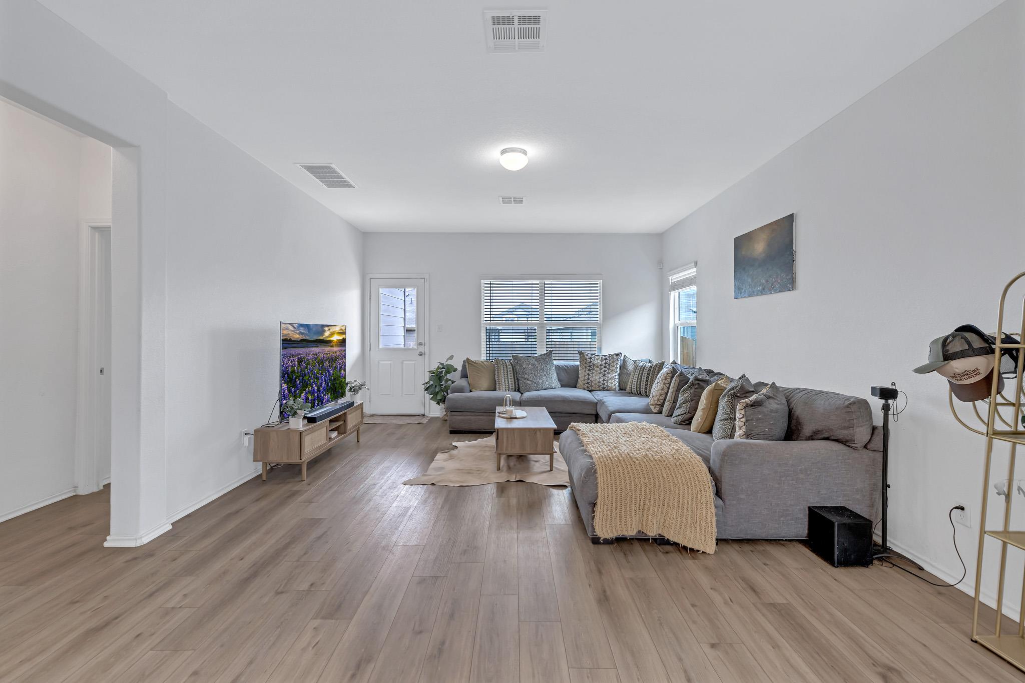 129 Rowdy Yates WAY — photo 4