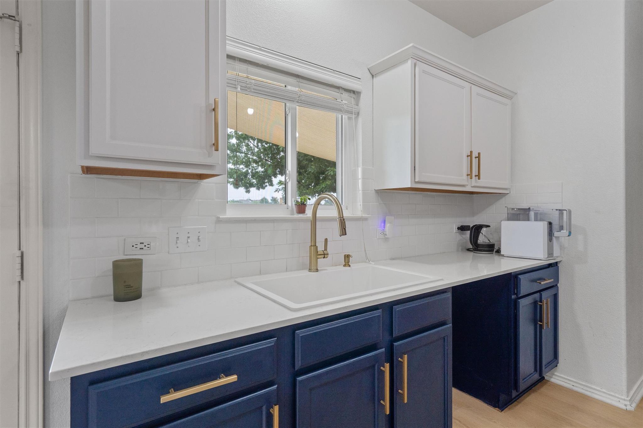 1316 Hensley DR — photo 5