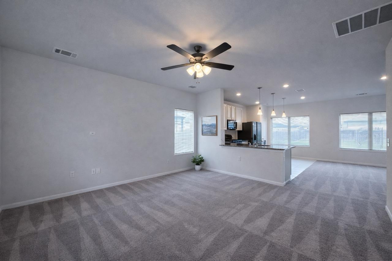 511 Pulitzer DR — photo 5