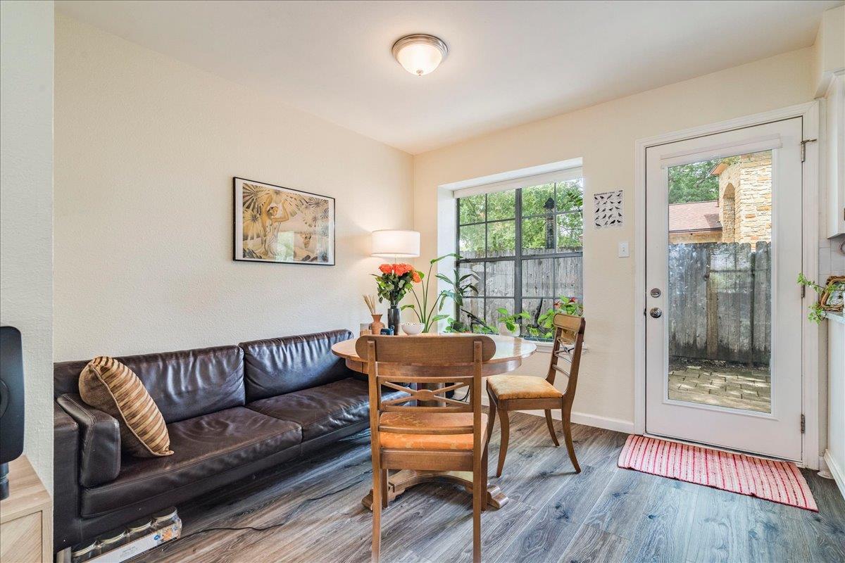 800 Terrell Hill DR — photo 4