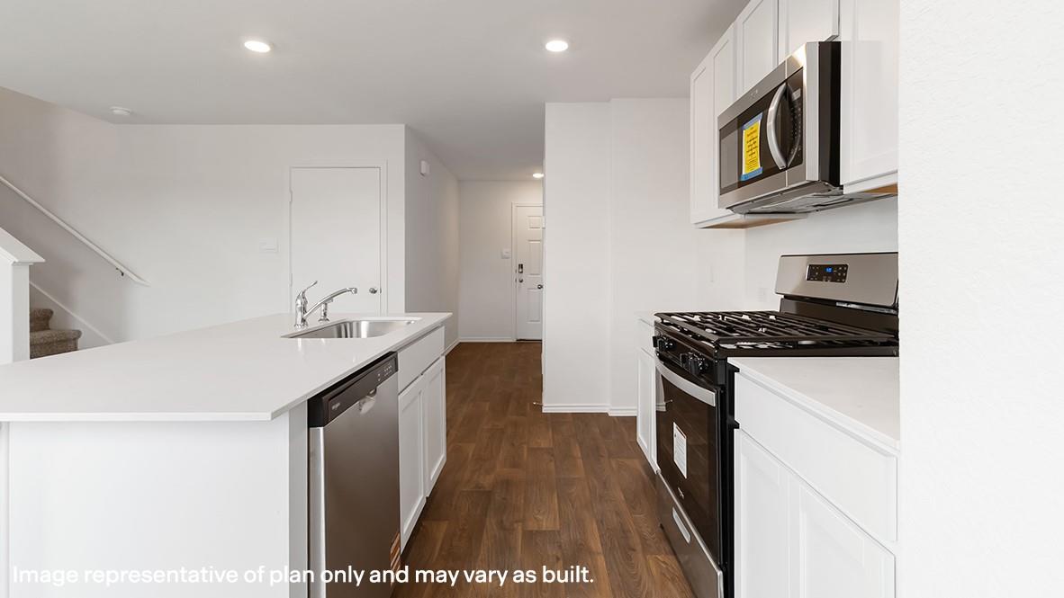 141 Wyatt WAY — photo 4