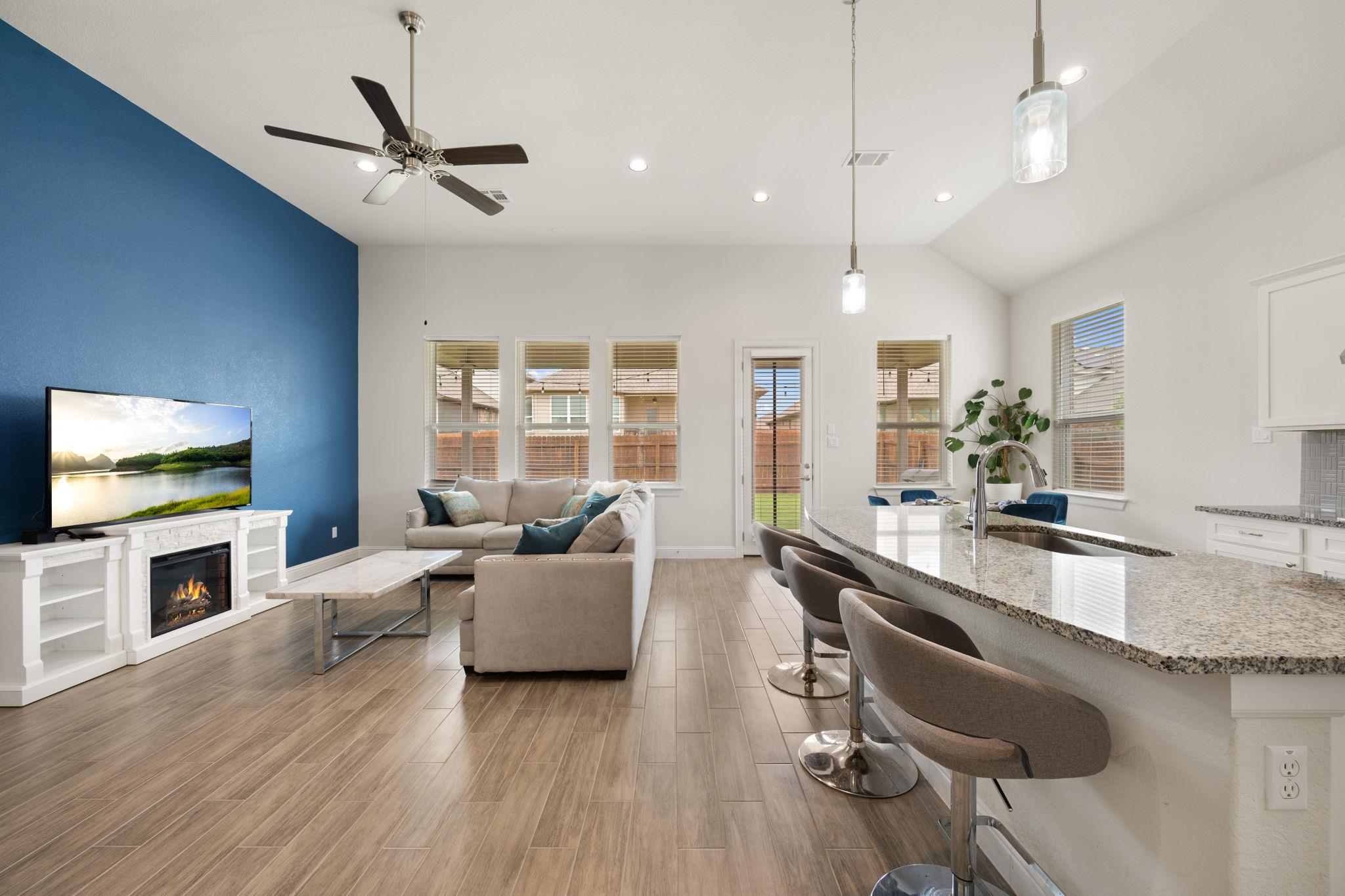 5851 San Savino DR — photo 4
