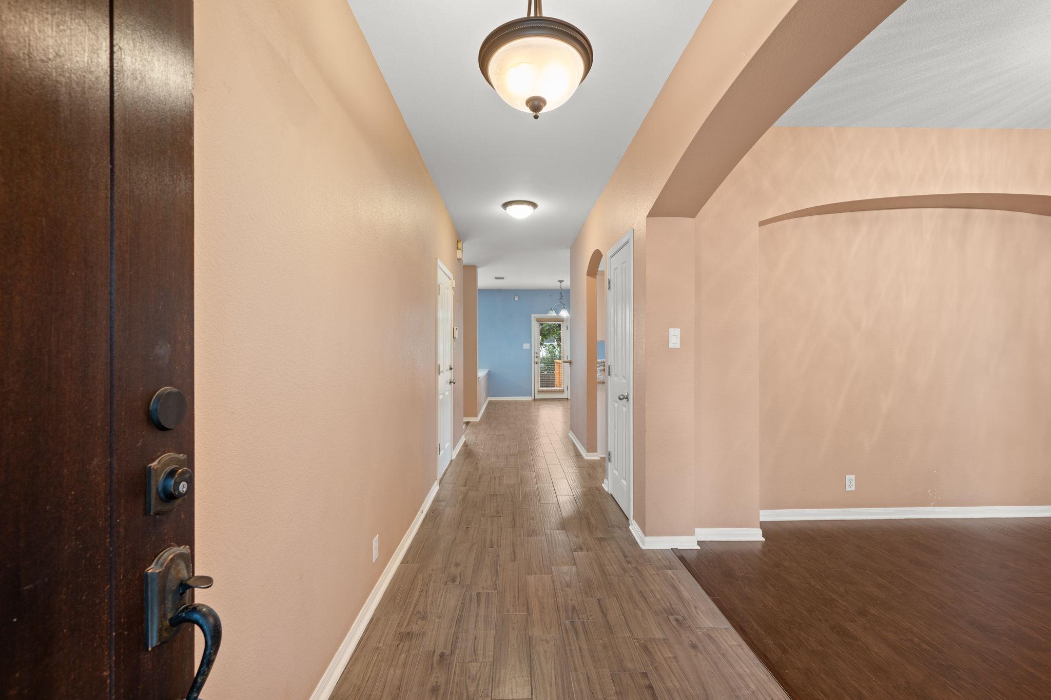 1006 Shadow Valley CV — photo 3