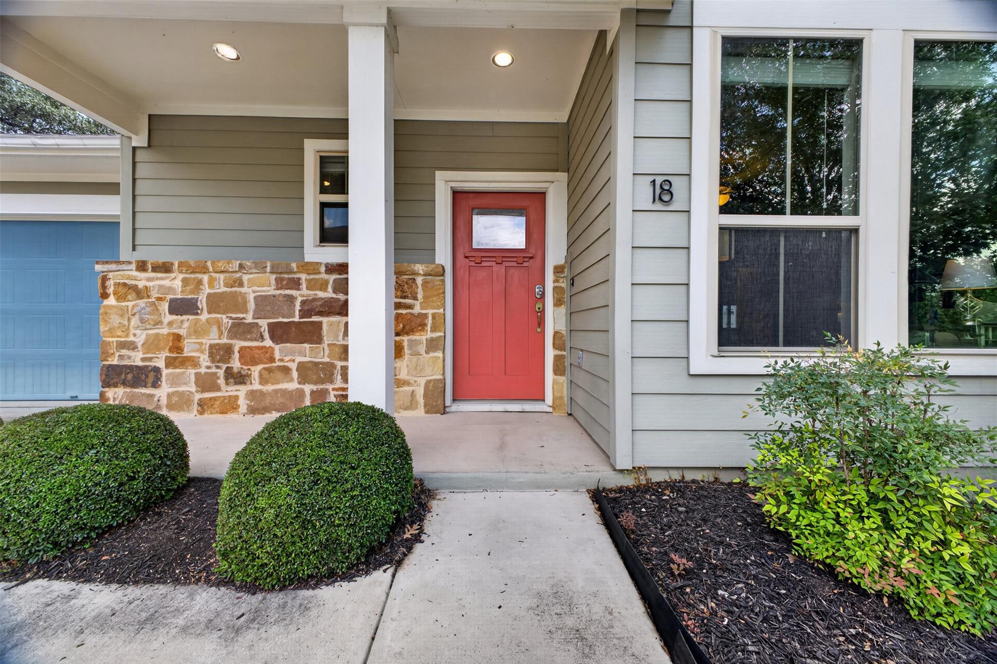 710 Arrow Point Dr #18 — photo 3