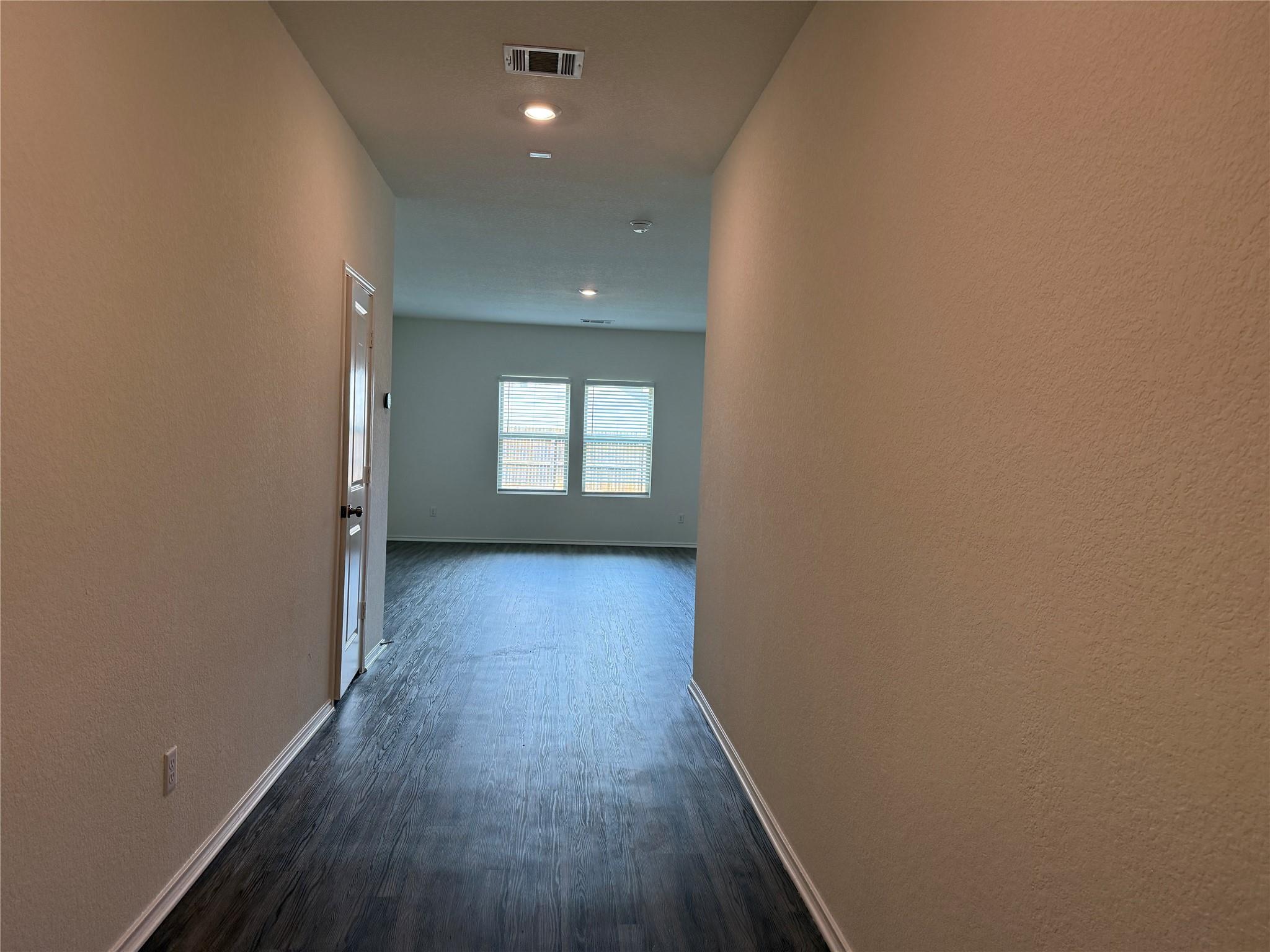 112 Crownover CV — photo 3