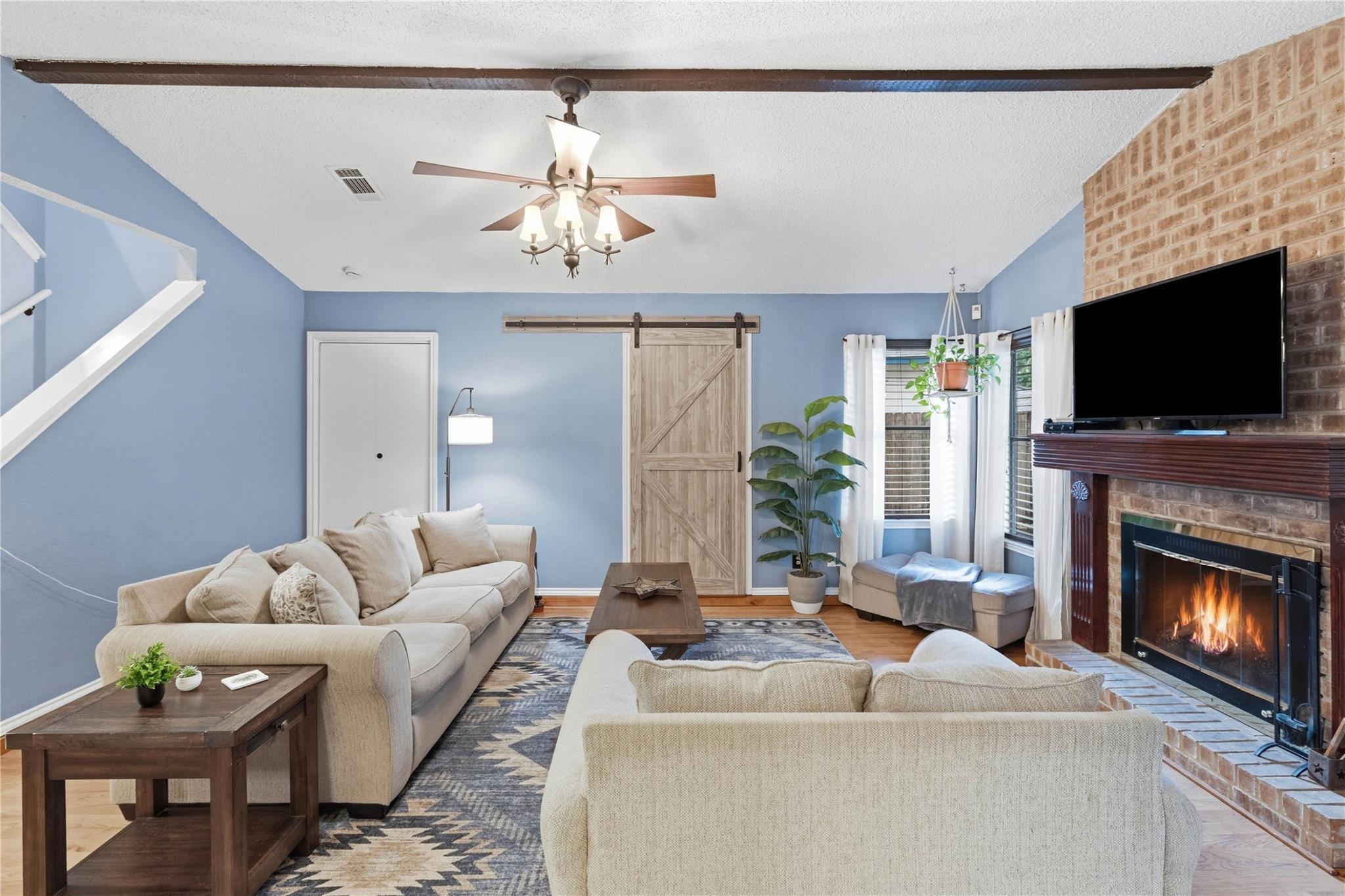 2500 Piping Rock TRL — photo 4