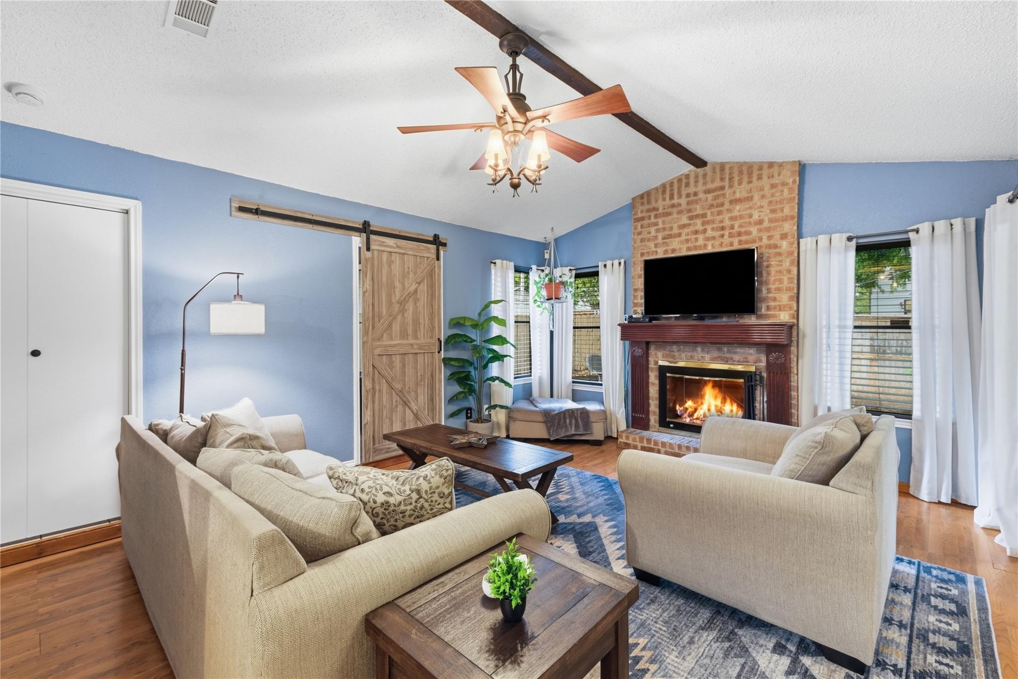 2500 Piping Rock TRL — photo 5