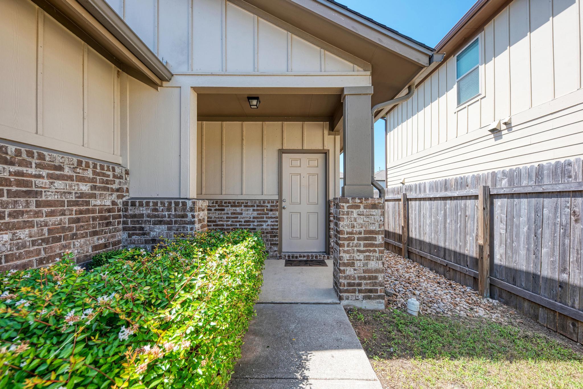 124 Brady Creek WAY — photo 3