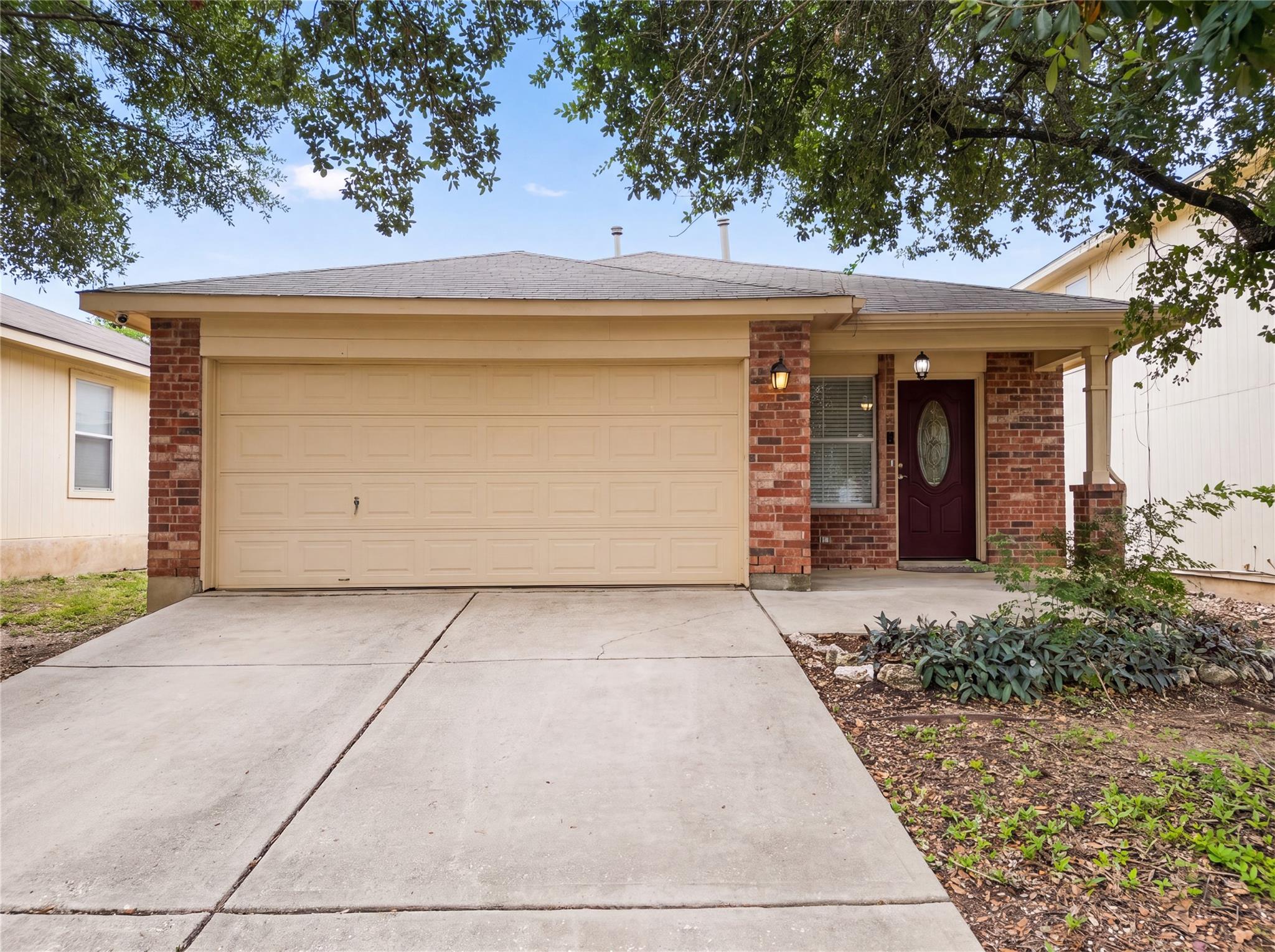 1076 Shadow Creek BLVD