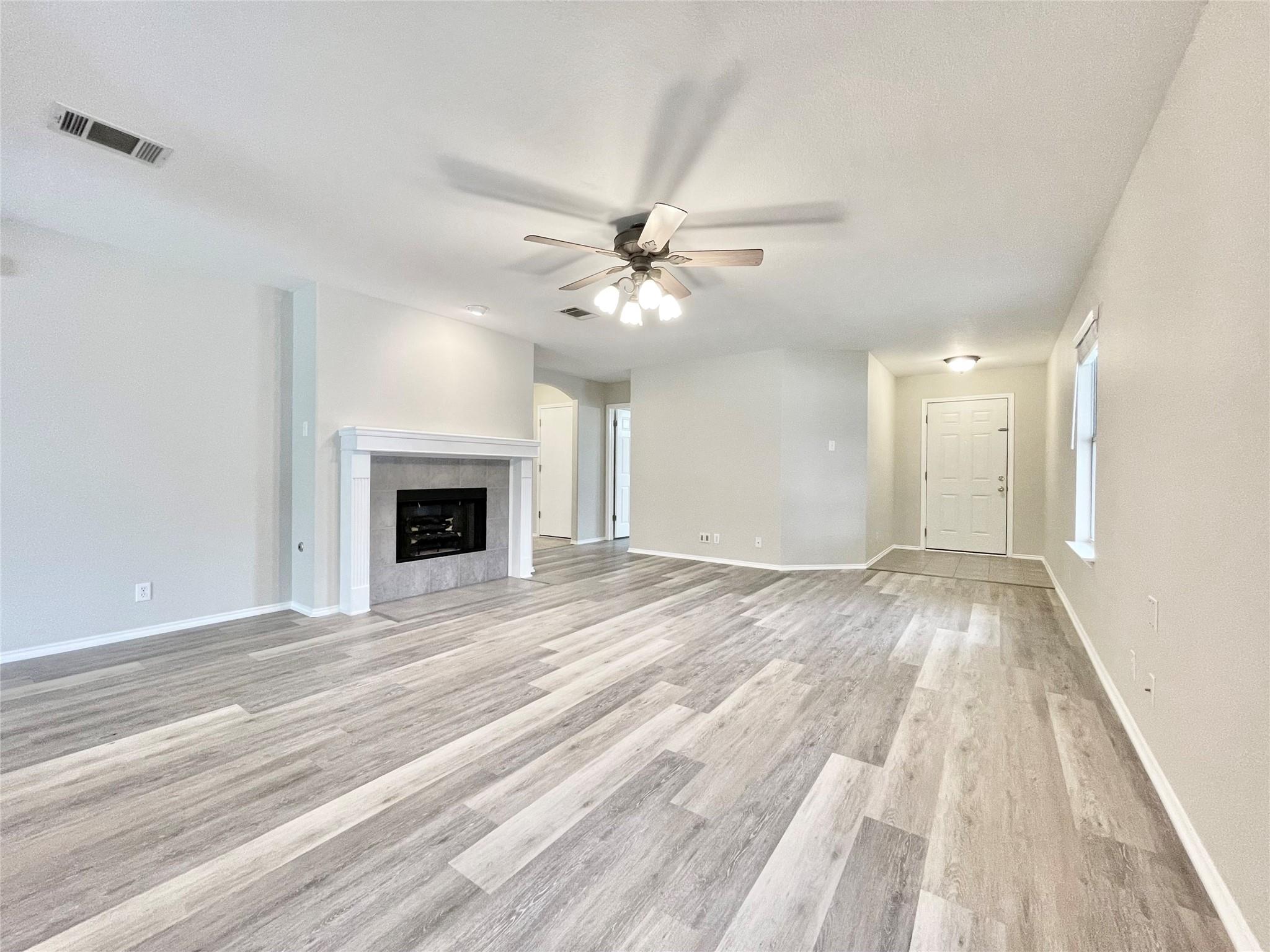 1909 Horizon Park BLVD — photo 3