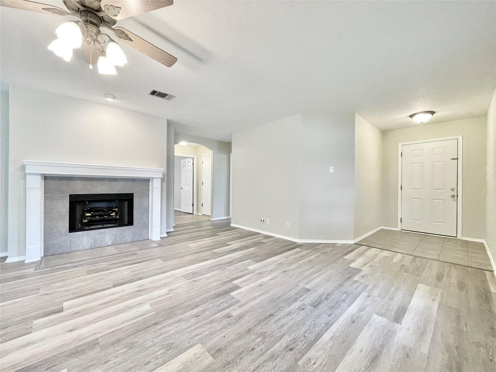 1909 Horizon Park BLVD — photo 4