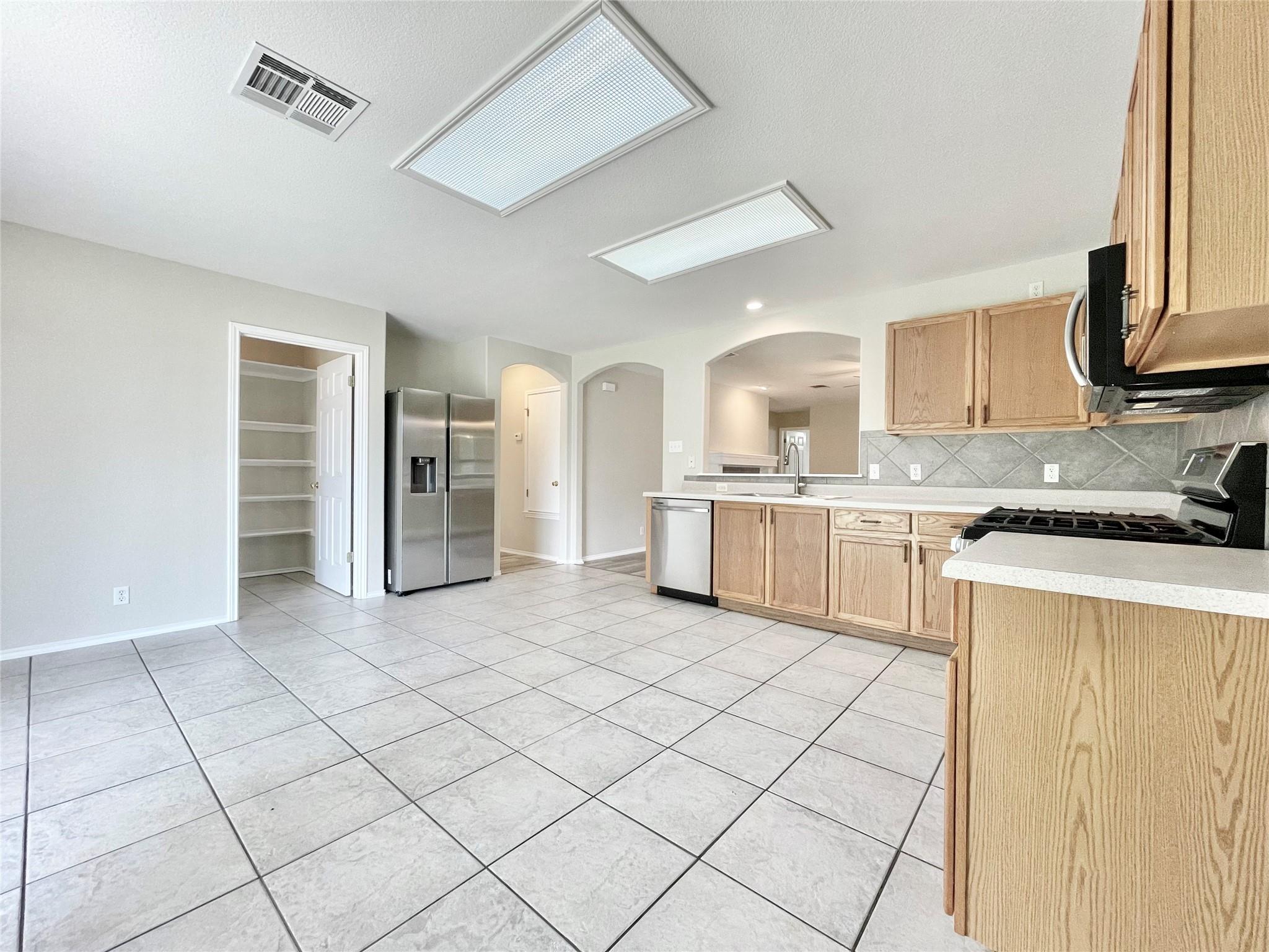 1909 Horizon Park BLVD — photo 5