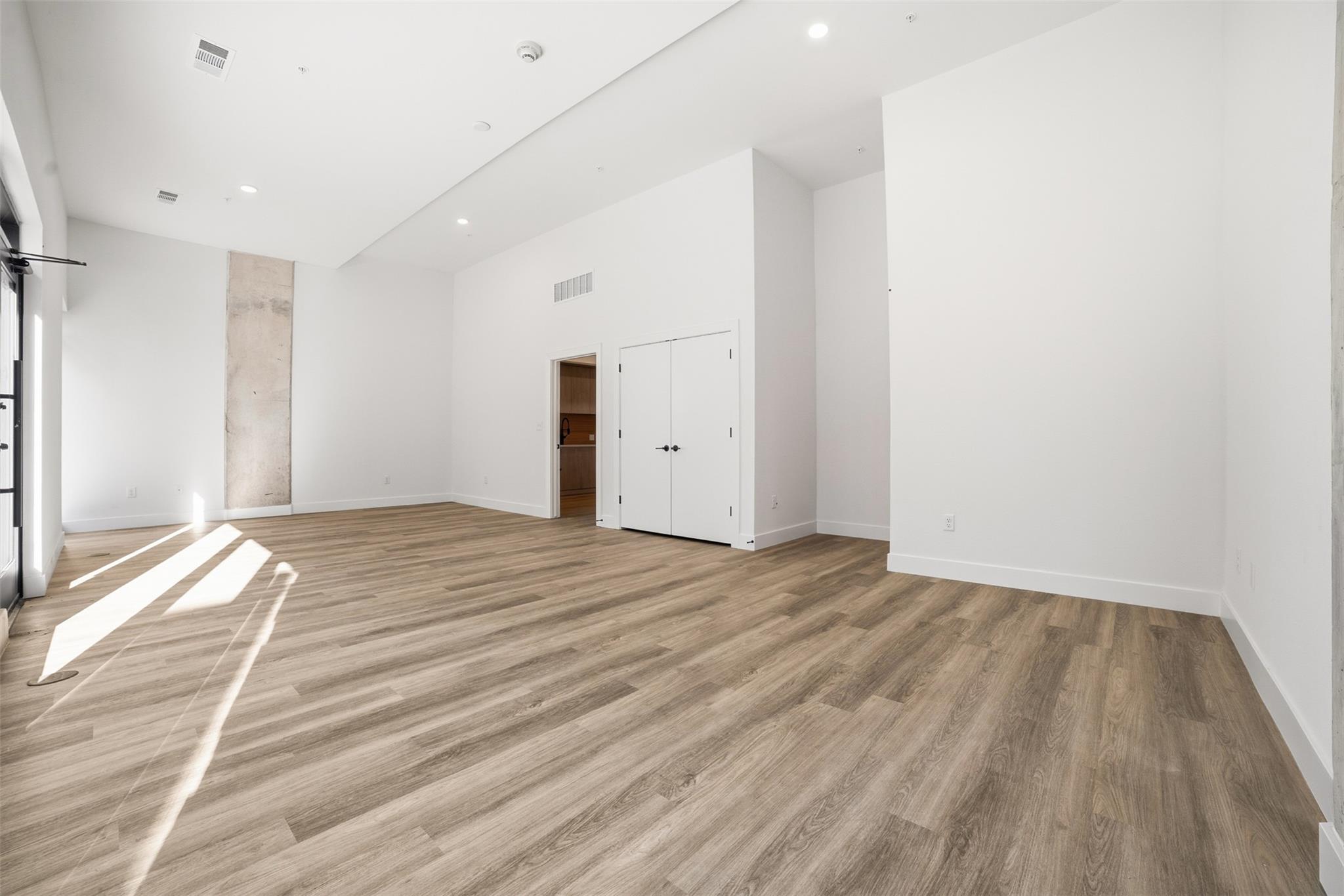 4315 Congress Ave #105 — photo 4