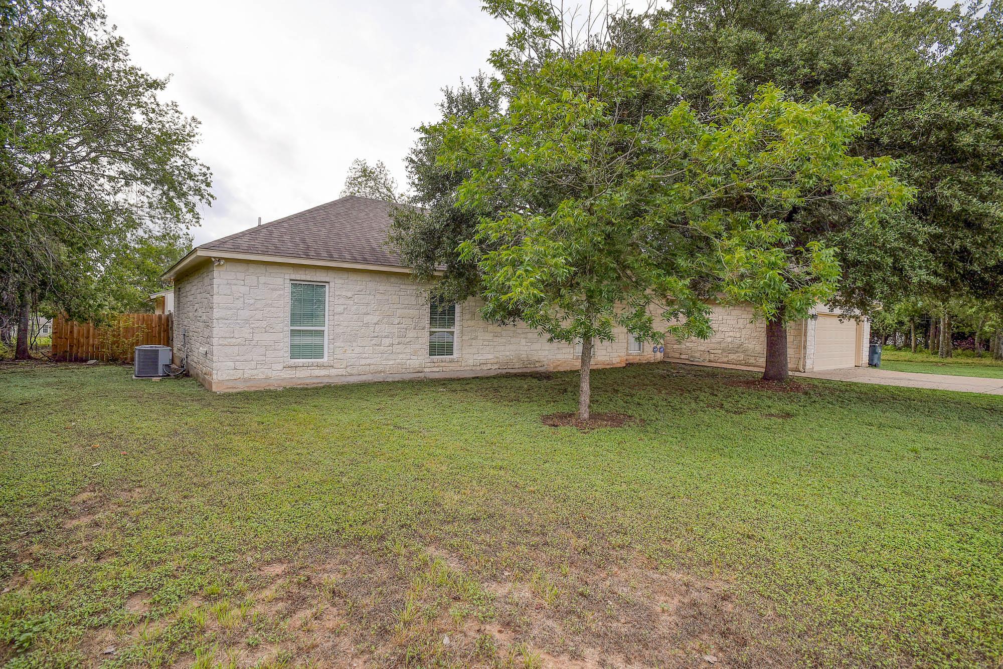 1335 Lovers LN — photo 4