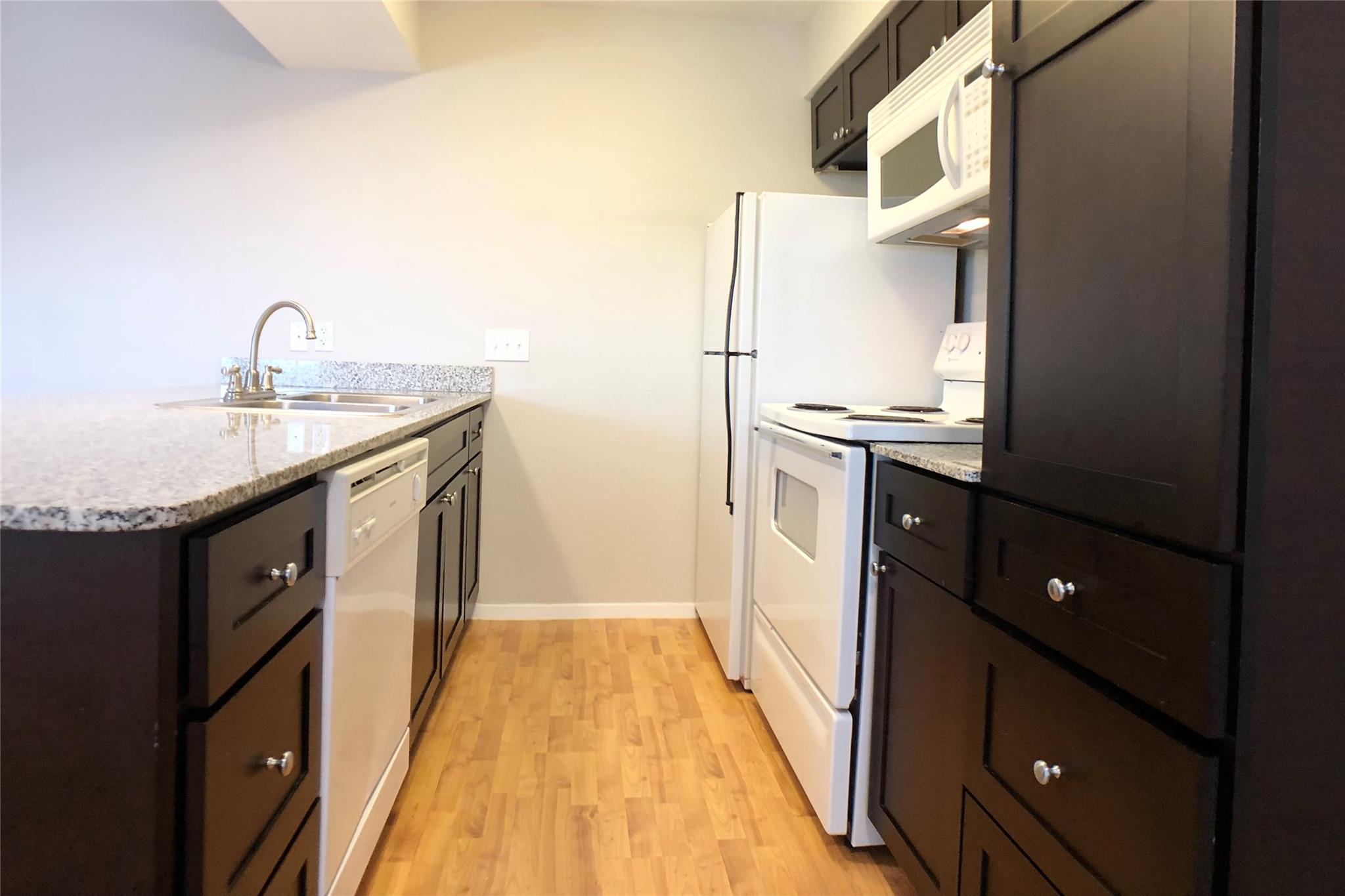 910 Duncan LN #64 — photo 5