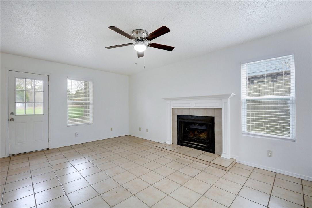 6102 Parkwood DR #A — photo 4