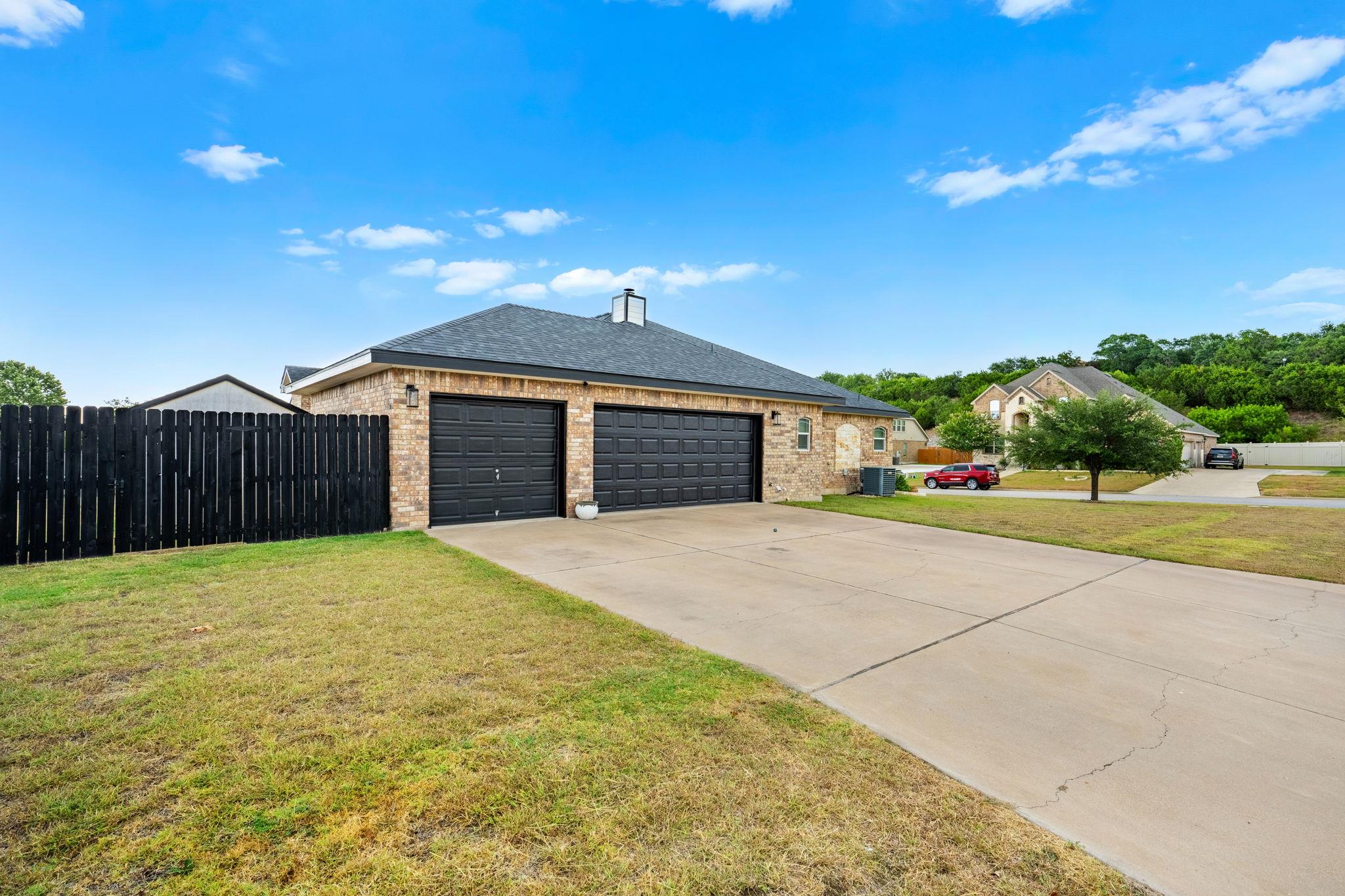 2621 Douglas Fir DR — photo 3