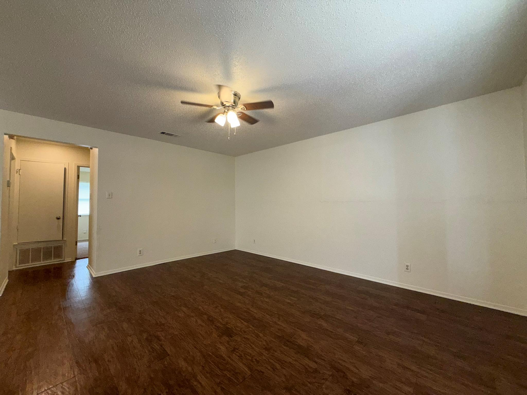 5501 Rose Hill CIR #C — photo 4