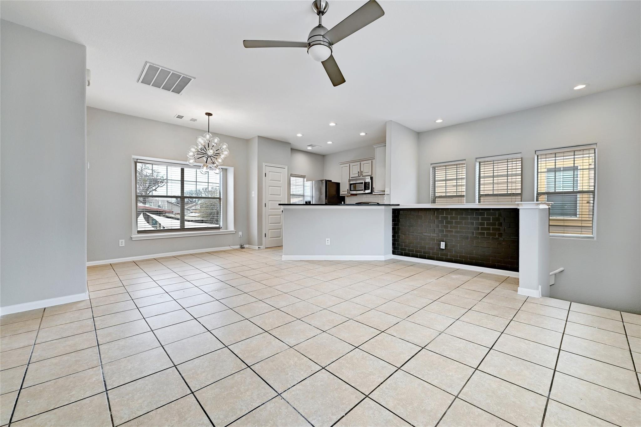 2909 Saville LOOP #10c — photo 5