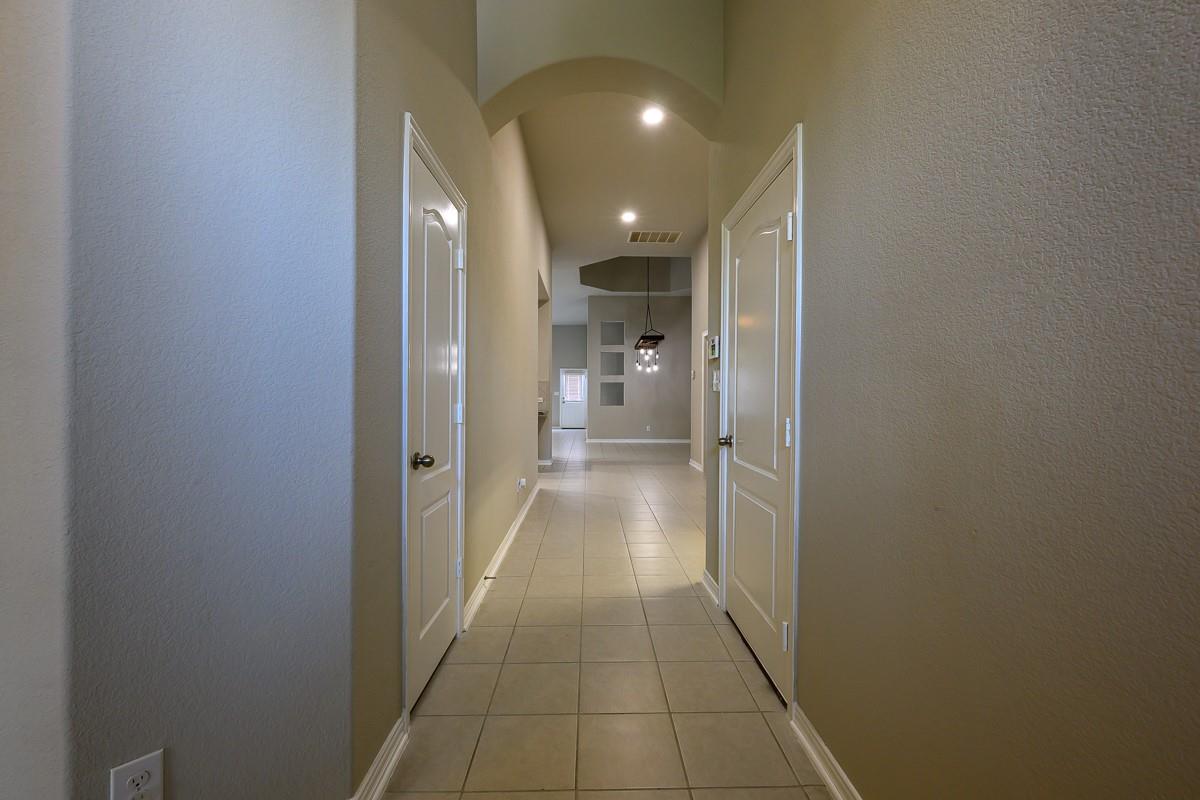 361 Vista Gardens DR — photo 4