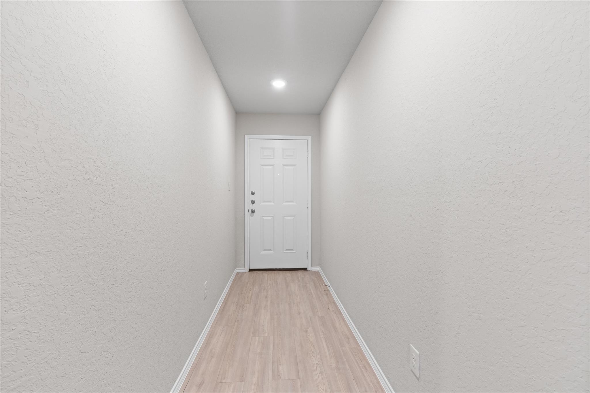 518 Blue Stem RD — photo 3