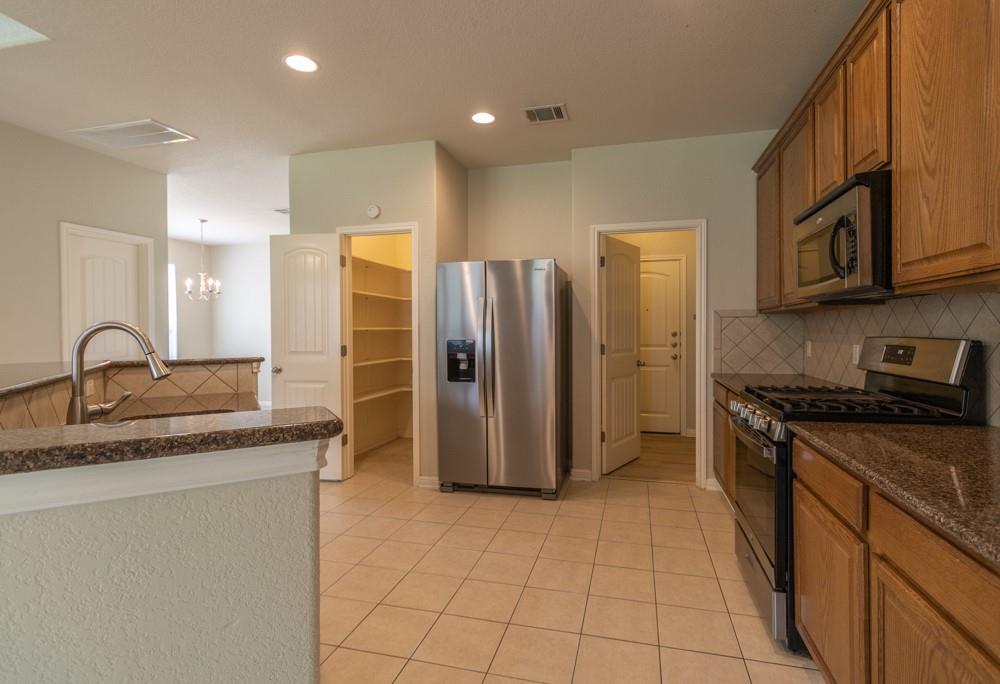 18601 Derby Hill LN — photo 4