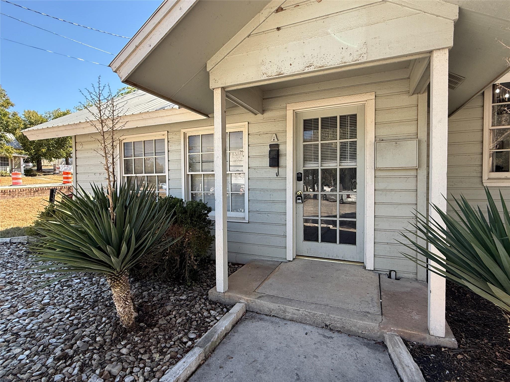 202 Austin Ave #101 — photo 4