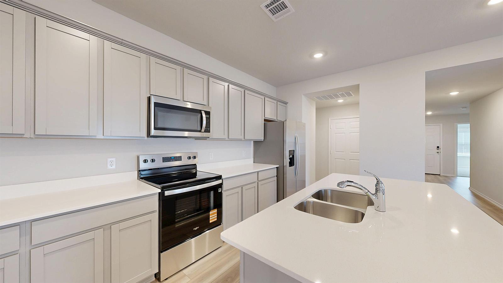 354 Presley DR — photo 3
