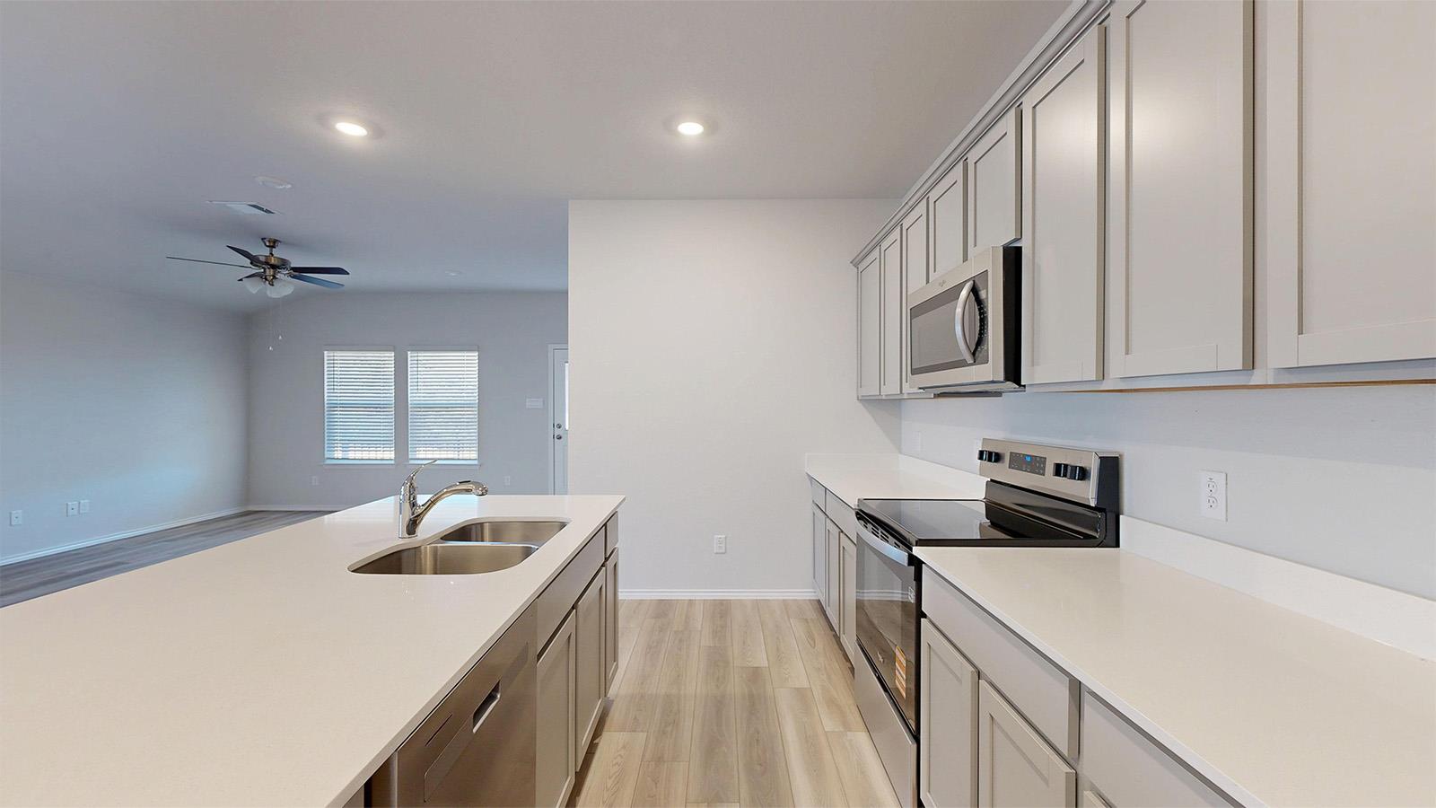 354 Presley DR — photo 4