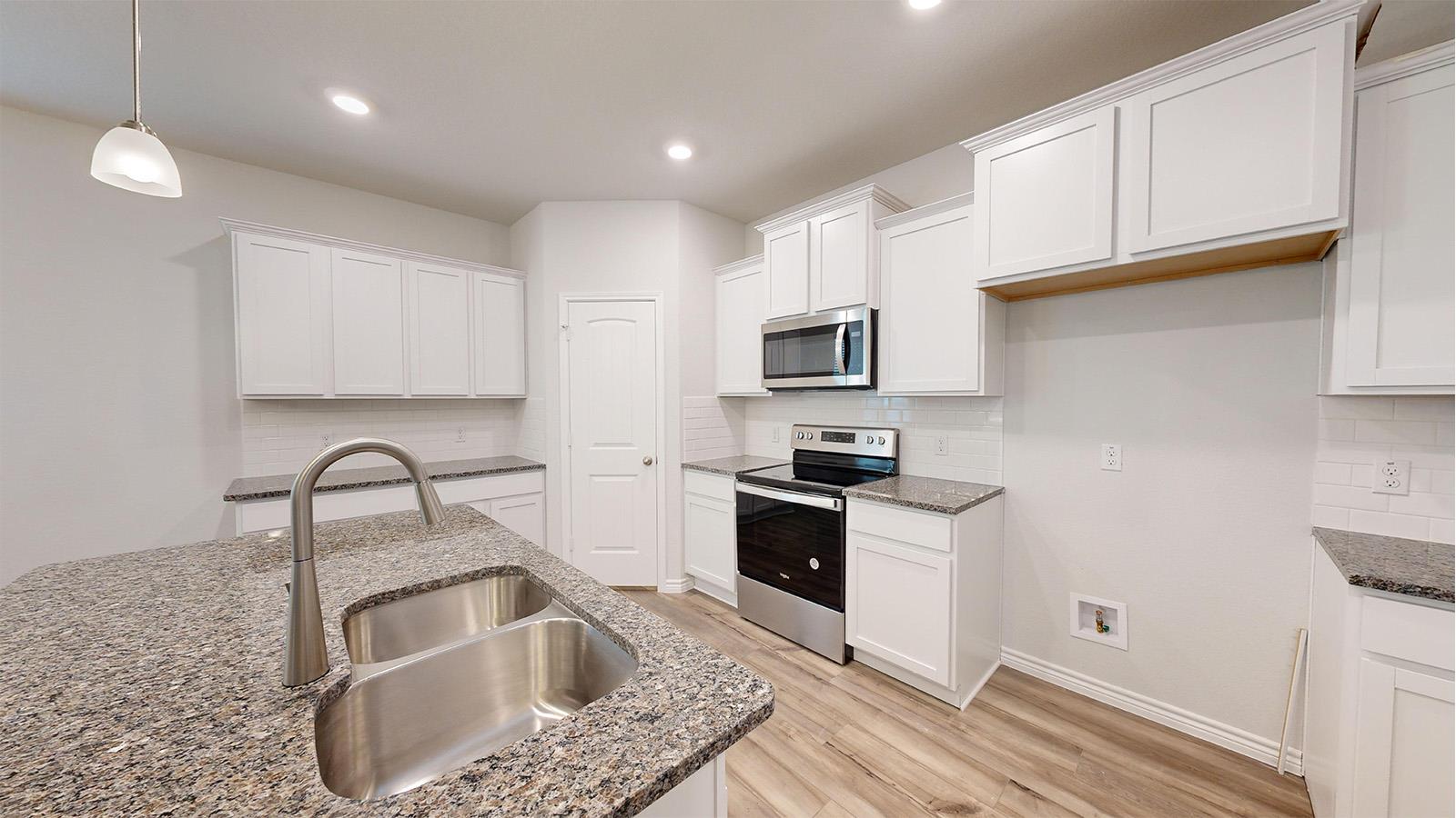 245 Dora DR — photo 4